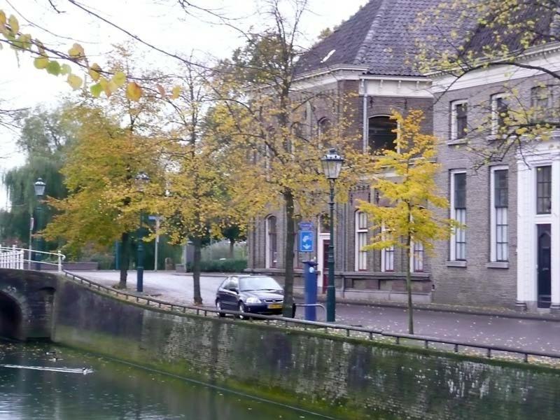De Zilveren Karper IJsselmuiden Экстерьер фото